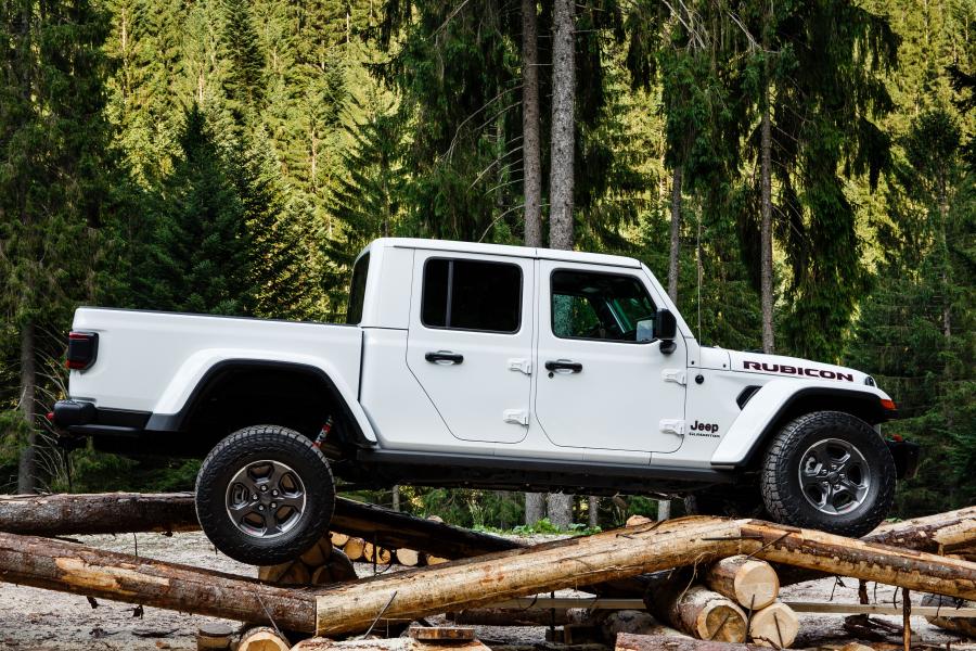 Jeep Gladiator Rubicon (JT) 2019 года  (EU) (фото 37 из 40)